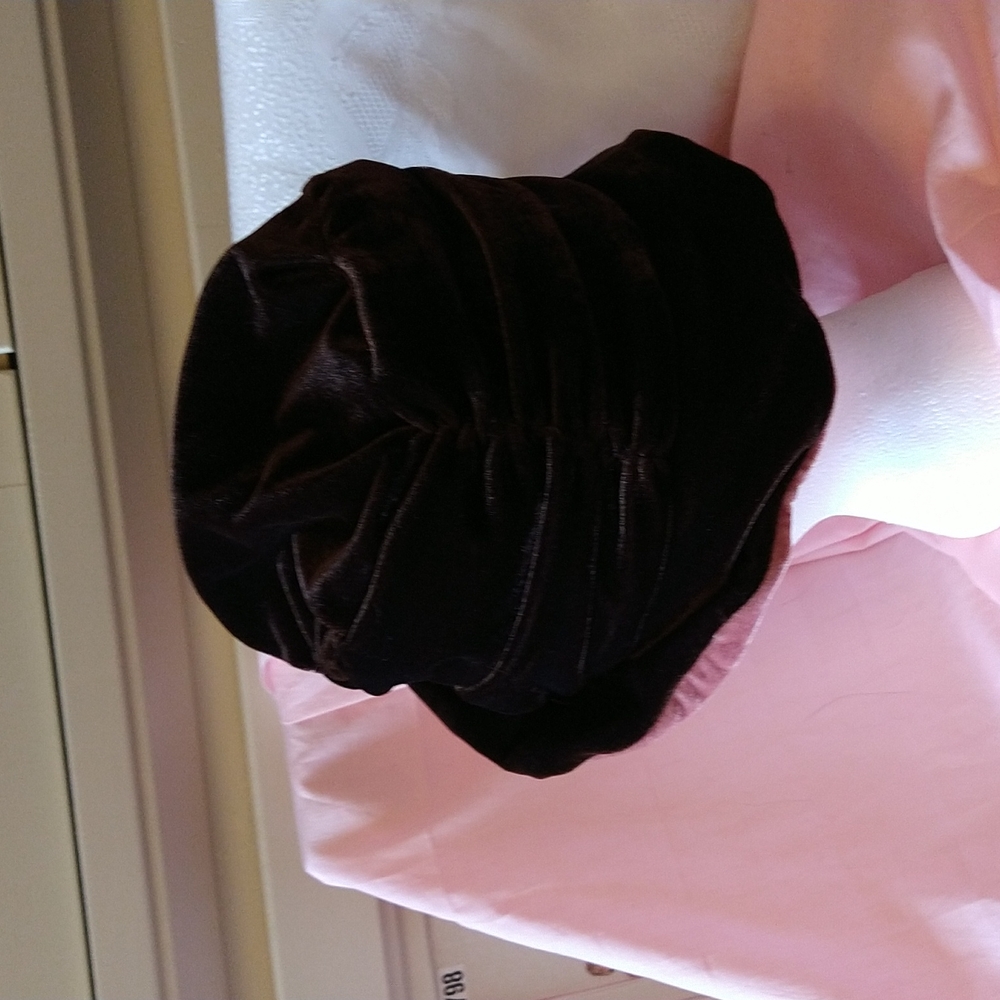Brown and pink velour hat - Picture 3 of 8